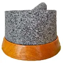 Molcajete Popocatépetl de 8 Pulgadas de Diámetro con Base de Madera de Cedro 03.webp